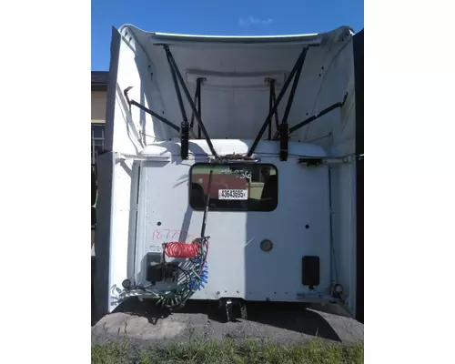 PETERBILT 579 CAB