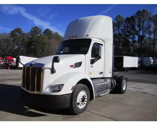 PETERBILT 579 CAB