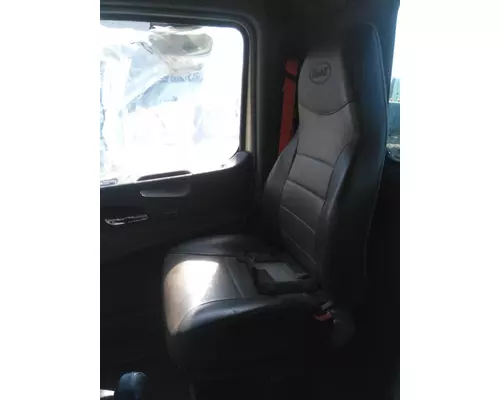 PETERBILT 579 CAB
