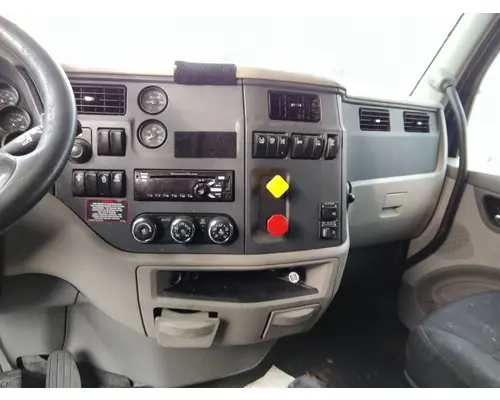 PETERBILT 579 CAB