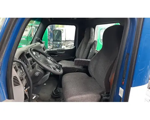 PETERBILT 579 CAB