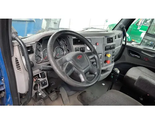 PETERBILT 579 CAB
