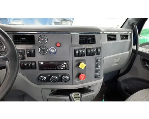 PETERBILT 579 CAB