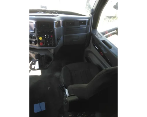PETERBILT 579 CAB