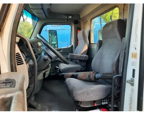 PETERBILT 579 CAB