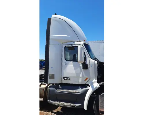 PETERBILT 579 CAB