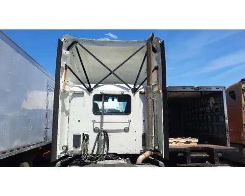 PETERBILT 579 CAB
