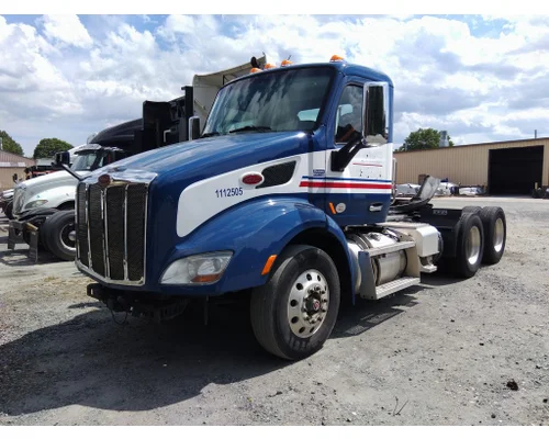 PETERBILT 579 CAB