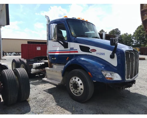 PETERBILT 579 CAB