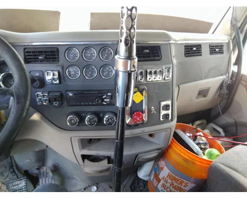 PETERBILT 579 CAB