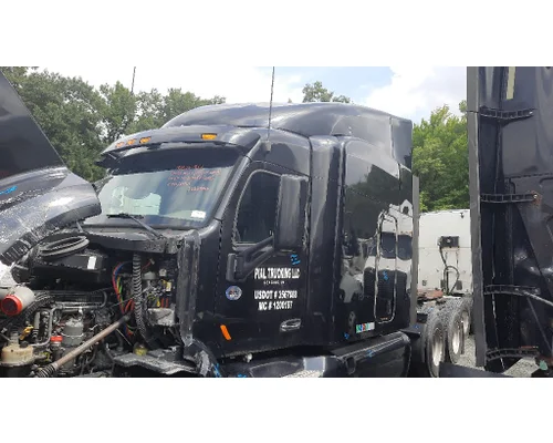 PETERBILT 579 CAB