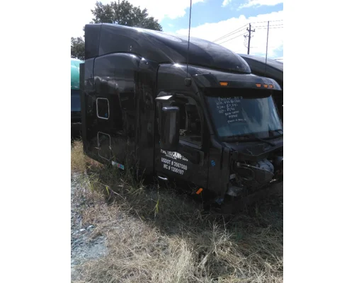 PETERBILT 579 CAB