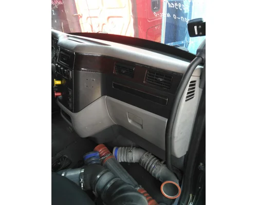 PETERBILT 579 CAB