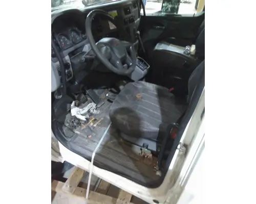 PETERBILT 579 CAB