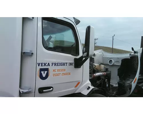 PETERBILT 579 CAB