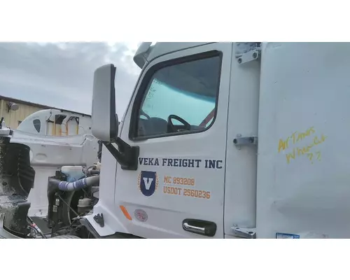 PETERBILT 579 CAB