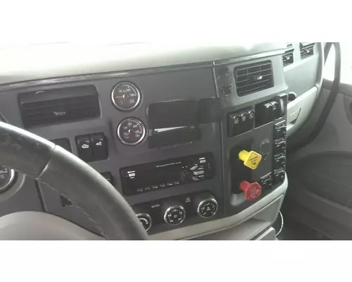 PETERBILT 579 CAB