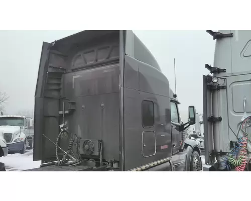 PETERBILT 579 CAB