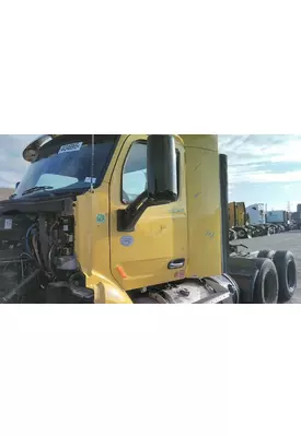 PETERBILT 579 CAB