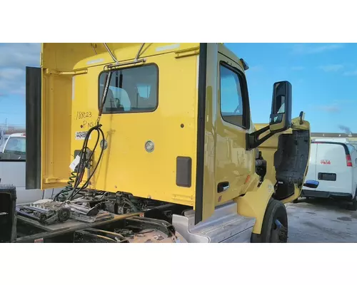 PETERBILT 579 CAB