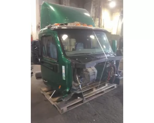 PETERBILT 579 CAB