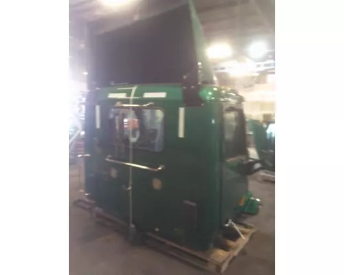 PETERBILT 579 CAB