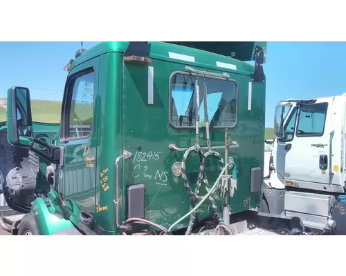 PETERBILT 579 CAB