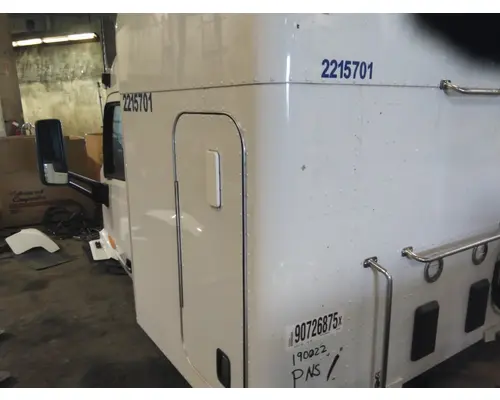 PETERBILT 579 CAB