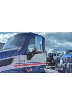PETERBILT 579 CAB