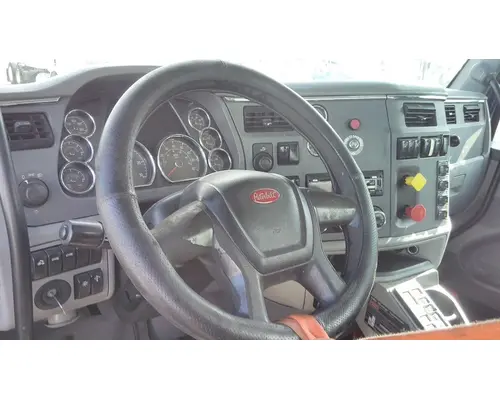 PETERBILT 579 CAB