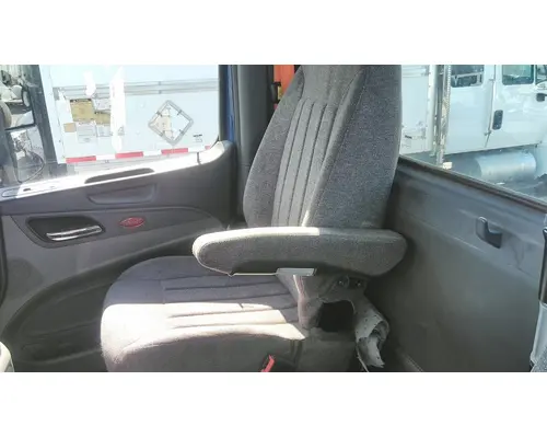 PETERBILT 579 CAB