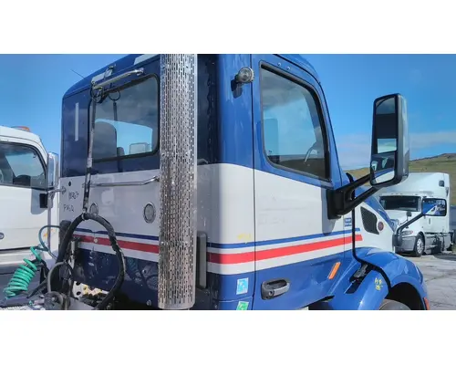 PETERBILT 579 CAB