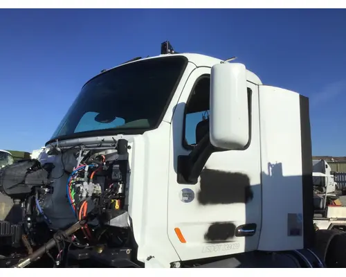 PETERBILT 579 CAB