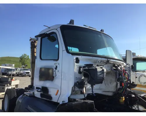 PETERBILT 579 CAB