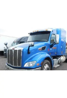 PETERBILT 579 CAB