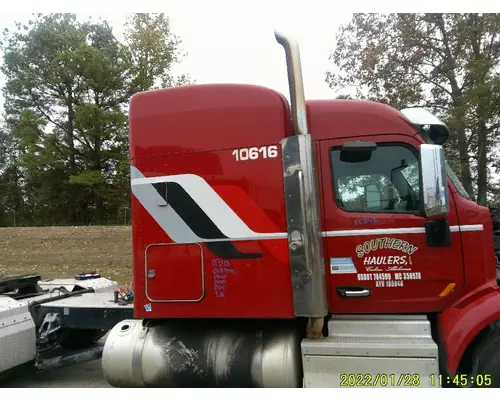 PETERBILT 579 CAB