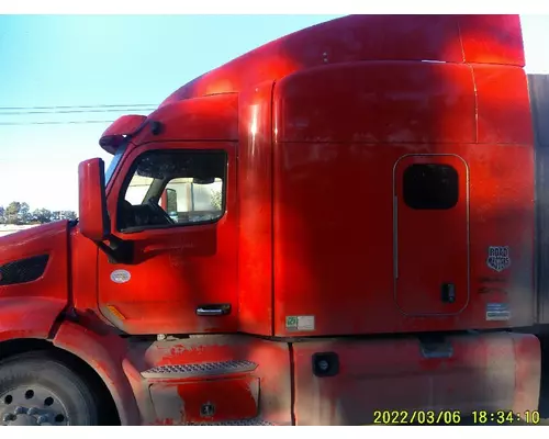 PETERBILT 579 CAB