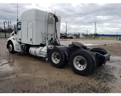 PETERBILT 579 CAB