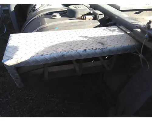 PETERBILT 579 CHAIN HANGER