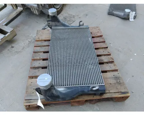 PETERBILT 579 CHARGE AIR COOLER (ATAAC)