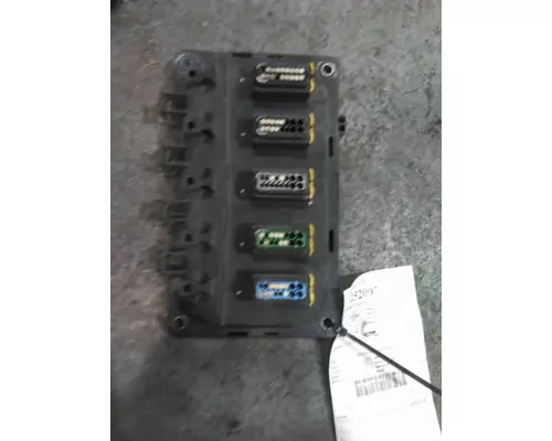 PETERBILT 579 CHASSIS CONTROL MODULE (CCM)