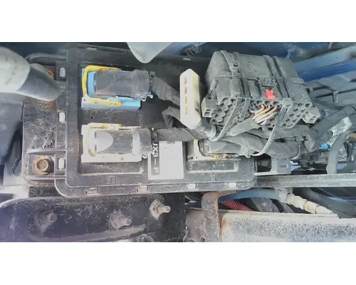 PETERBILT 579 CHASSIS CONTROL MODULE (CCM)