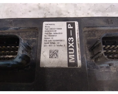 PETERBILT 579 CHASSIS CONTROL MODULE (CCM)