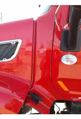 PETERBILT 579 COWL