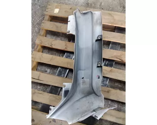 PETERBILT 579 COWL