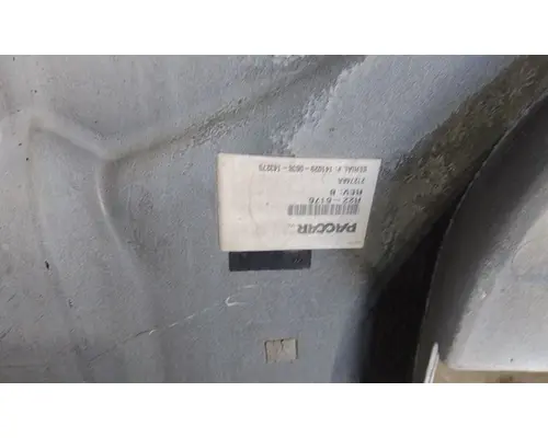 PETERBILT 579 COWL