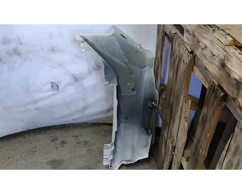 PETERBILT 579 COWL