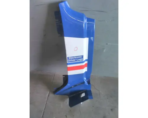 PETERBILT 579 COWL