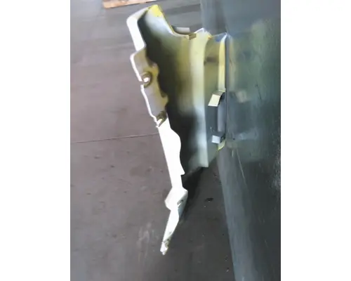 PETERBILT 579 COWL
