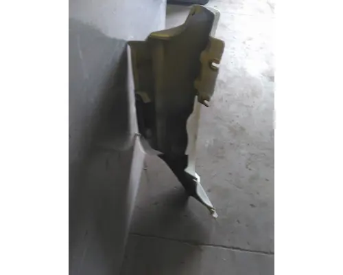 PETERBILT 579 COWL